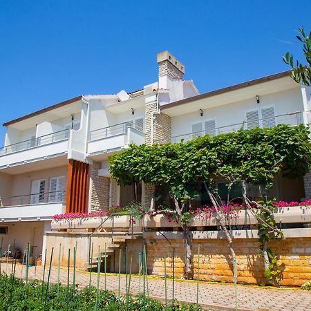 Tonica Apartments نوفاليا المظهر الخارجي الصورة