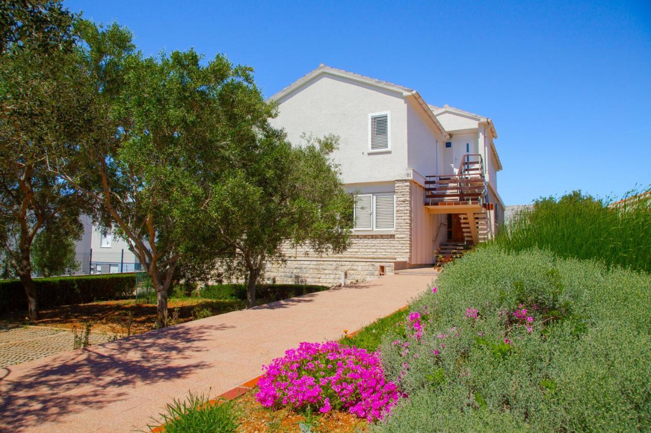 Tonica Apartments نوفاليا المظهر الخارجي الصورة